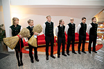 Metsäyliopppilaat toivat Mäntyniemeen komean joulukuusen. Copyright © Tasavallan presidentin kanslia